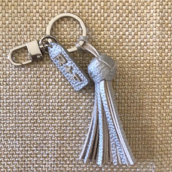 Rodan an Fields keychain - Picture 5 of 5